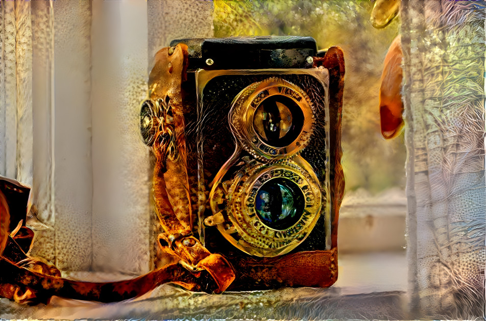 A gold Camera