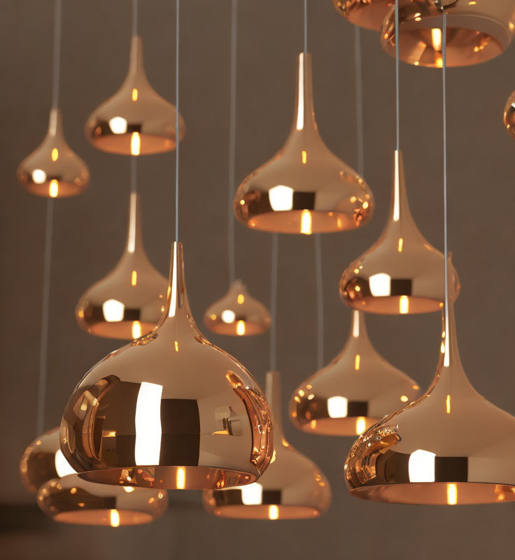 Teardrop-shaped Pendant Lights with Warm Golden Glow