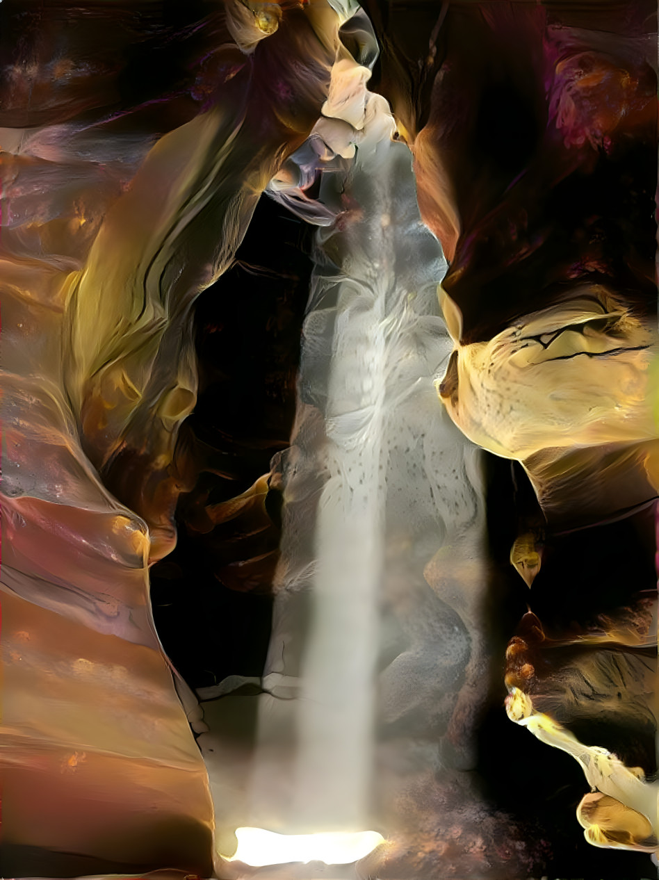 Watching you. Antelope Canyon