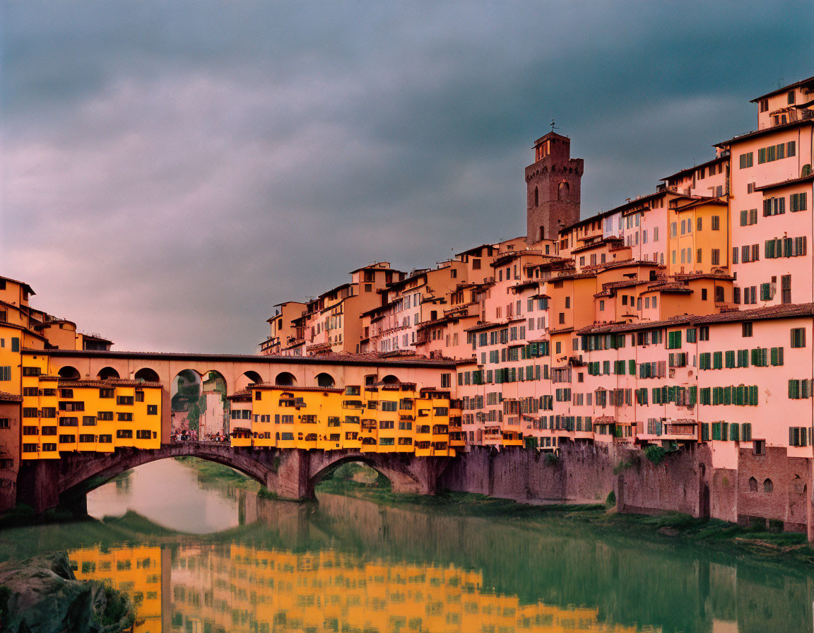 Iconic Ponte Vecchio Bridge Twilight Reflection Arno River Florence