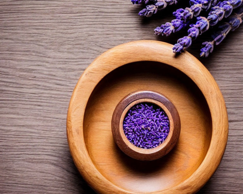 Lavender flowers and buds on wooden surface - Textured wood background