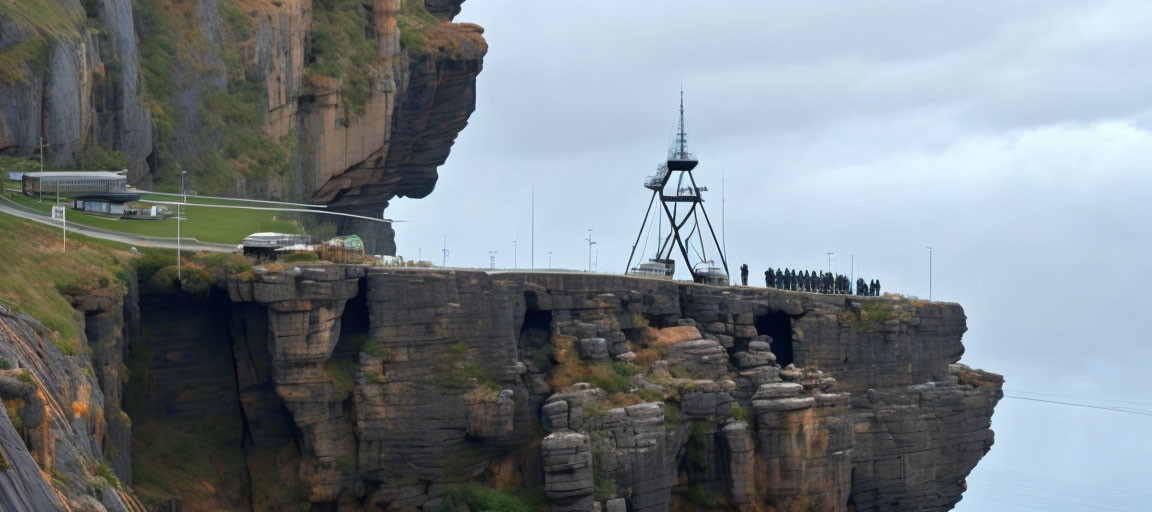 Cliffside Road to Lookout Point with Telecommunications Tower